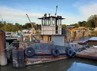 1946 45' x 14' Twin Screw Ex-Army Tug
